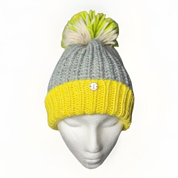 Pom Pom Knit Beanie Hat Gray Yellow Green University Oregon Ducks NCAA Winter - Picture 1 of 6